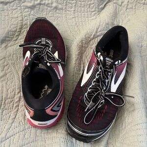 Brooks Black and Pink Athletic Shoes for Active Performance